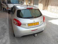 voitures-peugeot-208-2013-fennec-algerie