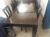 tables-avendre-une-table-06-chaises-noir-en-bois-hetre-bouzareah-alger-algerie