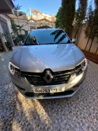 Renault Symbole 2023 La toute option