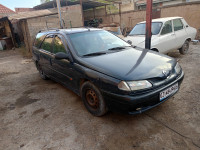 voitures-renault-laguna-1-1996-el-abadia-ain-defla-algerie