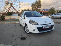 voitures-renault-clio-3-2011-night-and-day-bouira-algerie