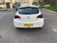 voitures-opel-astra-2014-mohammadia-alger-algerie