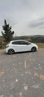 voitures-peugeot-208-2016-gt-line-draa-el-mizan-tizi-ouzou-algerie