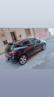 voitures-renault-clio-4-2013-dynamique-tipaza-algerie