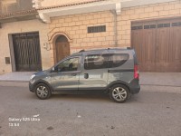 السيارات-النفعية-renault-kangoo-2025-stepway-معسكر-الجزائر
