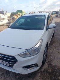 سيارات-hyundai-accent-2019-gl-بطيوة-وهران-الجزائر