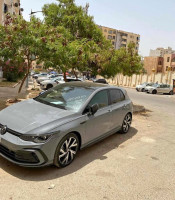 voitures-volkswagen-golf-8-2022-r-line-sidi-bel-abbes-algerie