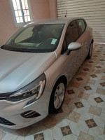 voitures-renault-clio5-2021-business-maghnia-tlemcen-algerie