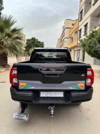 سيارات-toyota-hilux-2025-gr-معسكر-الجزائر
