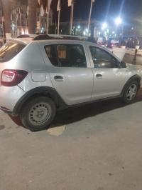 سيارات-dacia-sandero-2015-stepway-بن-مهيدي-الطارف-الجزائر