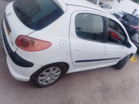 سيارات-peugeot-206-2003-سطاوالي-الجزائر