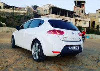 moyenne-berline-seat-leon-2012-taher-jijel-algerie