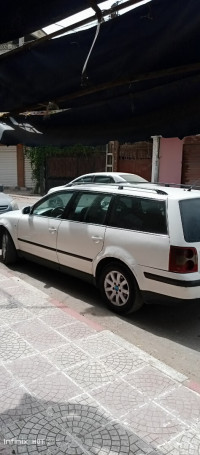 voitures-volkswagen-passat-2001-batna-algerie