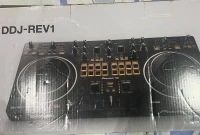Controller Pioneer DDJ-REV1