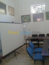 وهران-الجزائر-مدارس-و-تكوين-cours-théorique-pratique-et-permis