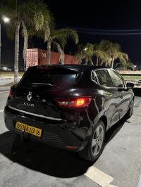 voitures-renault-clio-4-2013-gue-de-constantine-alger-algerie