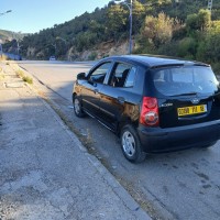 سيارات-kia-picanto-2011-جيجل-الجزائر