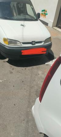 السيارات-النفعية-peugeot-partner-1999-أم-البواقي-الجزائر