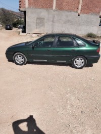 سيارات-renault-laguna-1-2000-غزوات-تلمسان-الجزائر