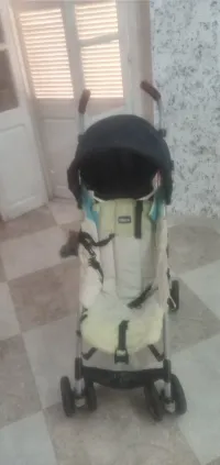 Poucett بوسات