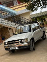 voitures-toyota-hilux-2005-medea-algerie