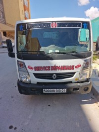 عربة-نقل-renault-maxity-2013-عين-البيضاء-أم-البواقي-الجزائر
