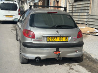 voitures-peugeot-206-2006-setif-algerie