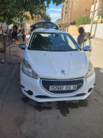 voitures-peugeot-208-2015-silver-line-bordj-el-bahri-alger-algerie