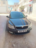 voitures-skoda-octavia-2009-ksar-boukhari-medea-algerie