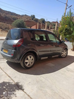 voitures-renault-scenic-2005-bouira-algerie