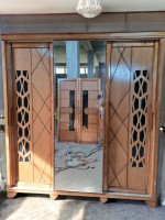 armoires-rangements-armoire-elegante-a-3-portes-coulissantes-en-bois-rouge-7-niveaux-alger-centre-algerie