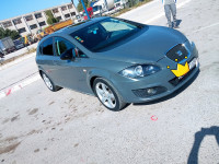 moyenne-berline-seat-leon-2011-el-khroub-constantine-algerie