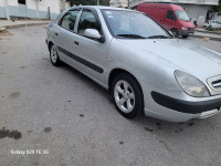 سيارة-صالون-عائلية-citroen-xsara-2002-جيجل-الجزائر