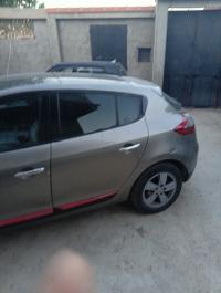 سيارات-renault-megane-3-2010-عمر-البويرة-الجزائر