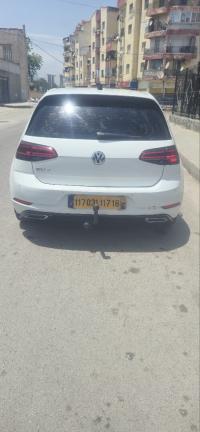 سيارات-volkswagen-golf-7-2017-r-برج-البحري-الجزائر