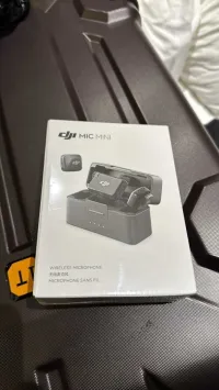 DJI MIC MINI (2 TX + 1 RX + CHARGING CASE ) MICROPHONE COMPACT - PORTÉE 400 M - STOP BRUIT - NOIR