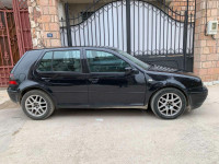 voitures-volkswagen-golf-4-2003-constantine-algerie