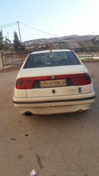 voitures-volkswagen-polo-1996-oran-algerie