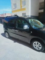 voitures-renault-kangoo-2015-privilege-djidioua-relizane-algerie