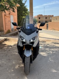 دراجات-نارية-وسكوترات-yamaha-tmax-560-face-3-2025-ندرومة-تلمسان-الجزائر