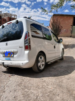 voitures-peugeot-partner-2010-tepee-ain-el-kebira-setif-algerie