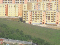 appartement-vente-f3-alger-mahelma-algerie