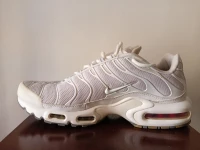 tn white white p44