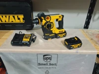 Perforateur compact sans fil 18V XR DEWALT DCH253 (2023-Czech Republic)