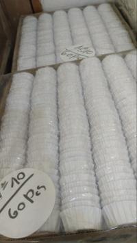 صناعة-و-إنتاج-operatrice-sur-machine-pour-caissettes-en-papier-برج-الكيفان-الجزائر