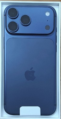 هواتف-ذكية-iphone-17-pro-max-زناتة-تلمسان-الجزائر