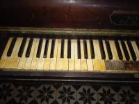 بيانو-لوحة-المفاتيح-ed-gouttiere-paris-piano-droit-elcke-الجزائر-وسط