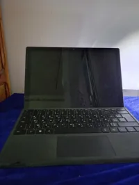 Microsoft surface pro 7 plus, écran fissuré mais tactile fictonne normal