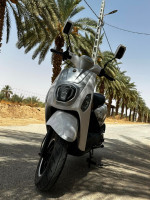 motos-scooters-vms-cuxi-estate-x-2023-algerie