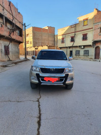 voitures-toyota-hilux-2015-legend-dc-4x4-relizane-algerie